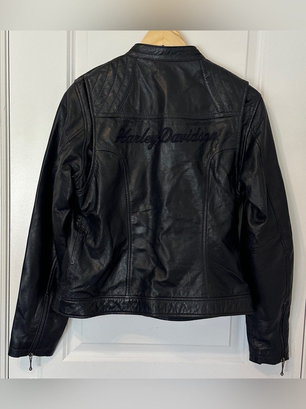 HARLEY DAVIDSON women's rare 2012 dark blue embroidered leather biker jacket, M.